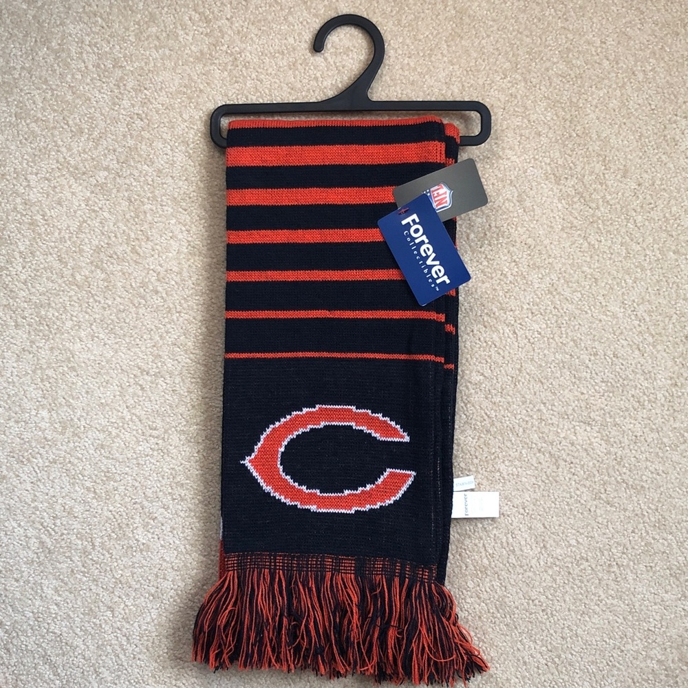 Chicago BEARS Forever Collectibles Black and Orange Striped Scarf